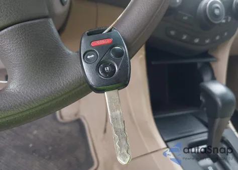 2006 Honda Accord 2.4 Vp z USA, uszkodzony, nr VIN 1HGCM56106A106676